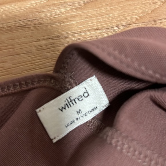 Aritzia Wilfred size M bodysuit top - Picture 4 of 4